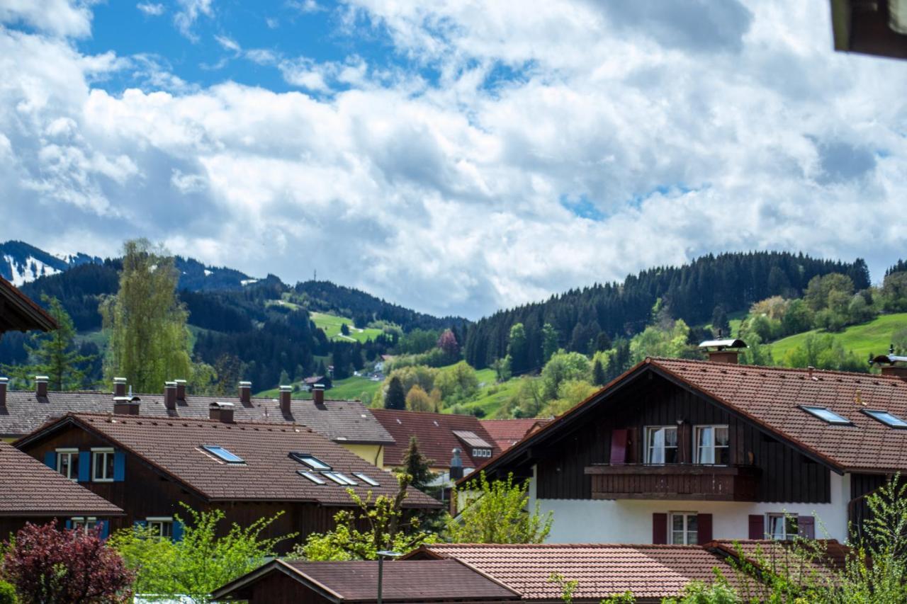 Ferienwohnungen im Dorfwirt Blaichach Exterior foto
